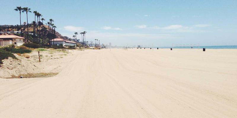 深圳通卡片收藏指南：从纪念卡、异形卡到联名卡的智能选择与安防系统集成